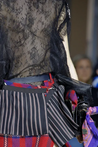 Look 35